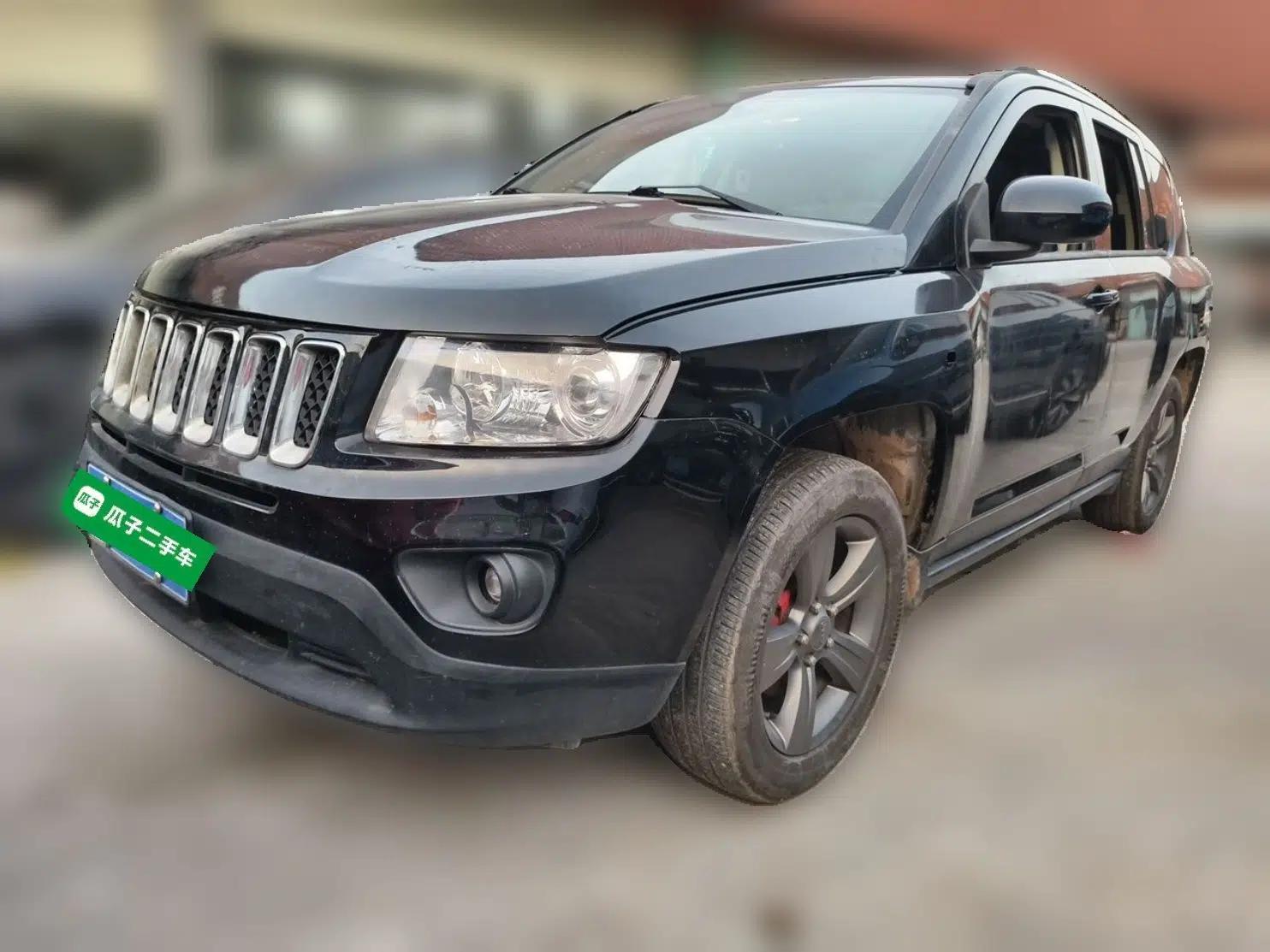 Jeep Compass 2013 2.4L four-wheel-drive sport version — миниатюра 1