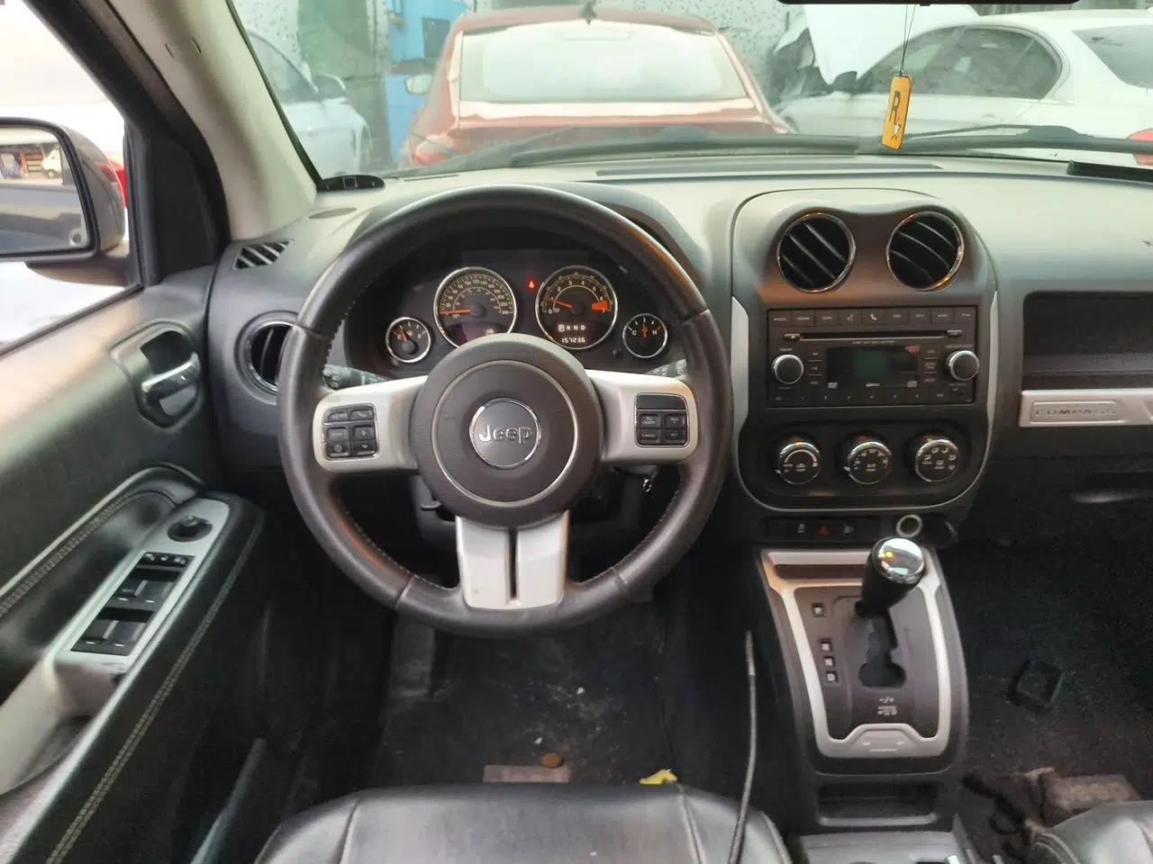 Jeep Compass 2013 2.4L four-wheel-drive sport version — миниатюра 10