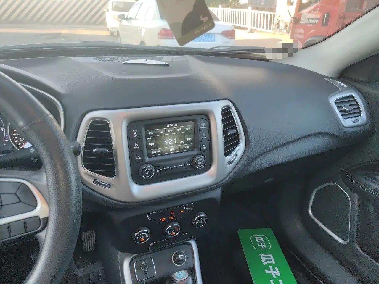 Jeep Compass 2017 200T Automatic Enjoyment Version — миниатюра 13