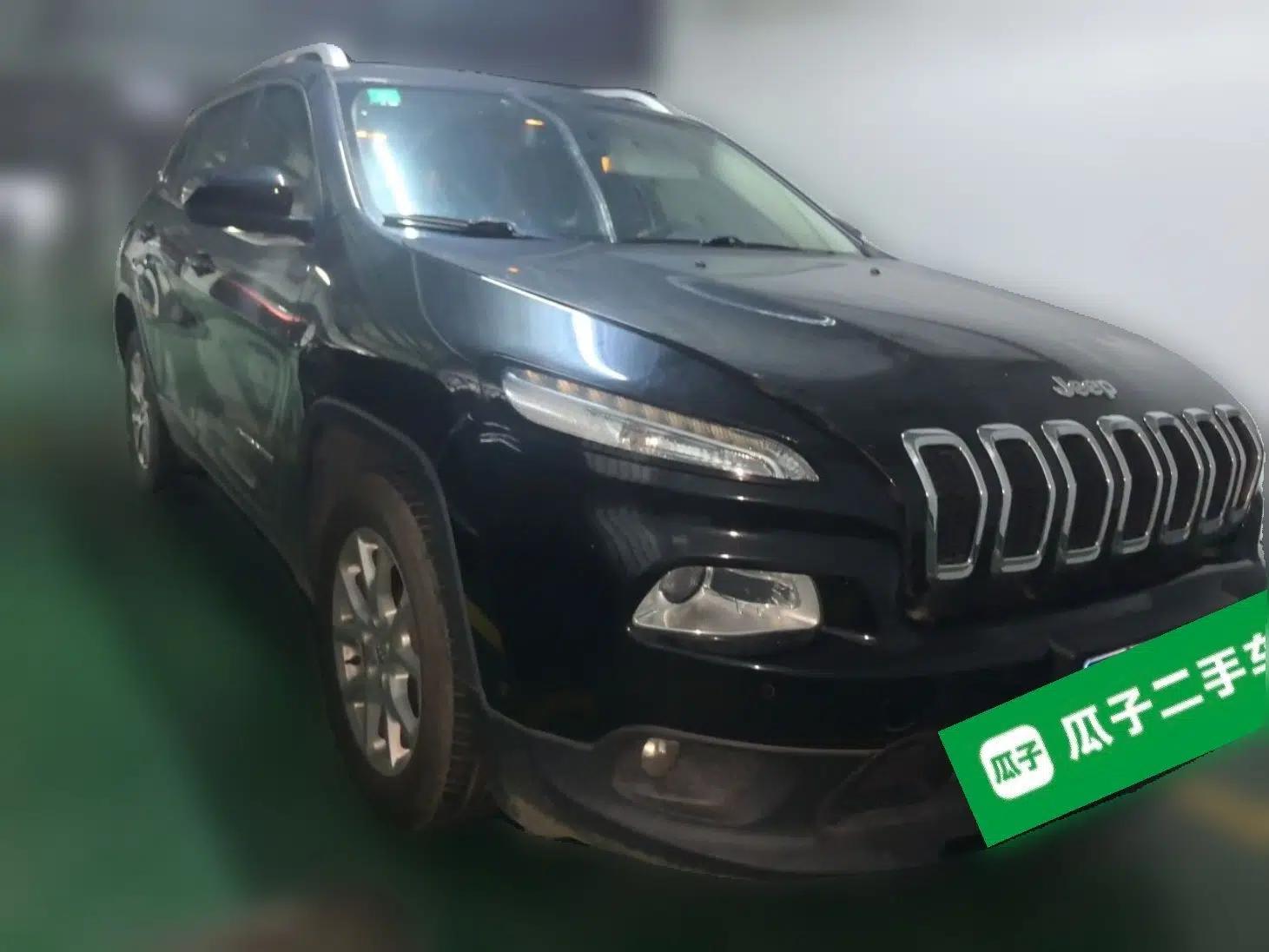 Jeep Cherokee 2016 2.4L Leading Edition — миниатюра 3