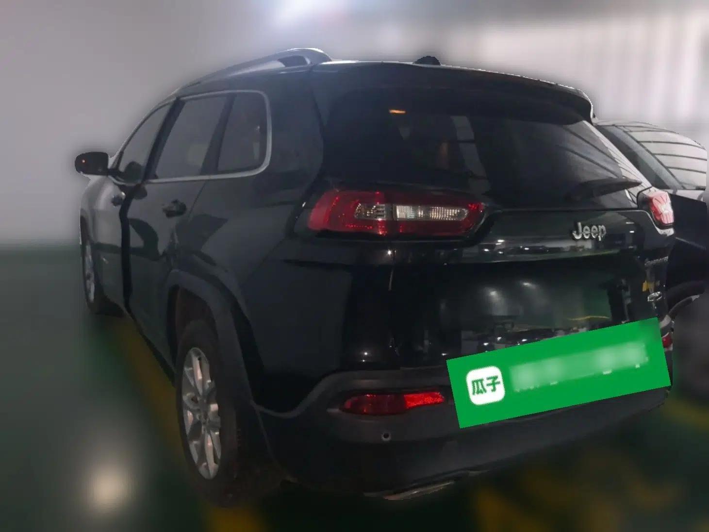 Jeep Cherokee 2016 2.4L Leading Edition — миниатюра 4