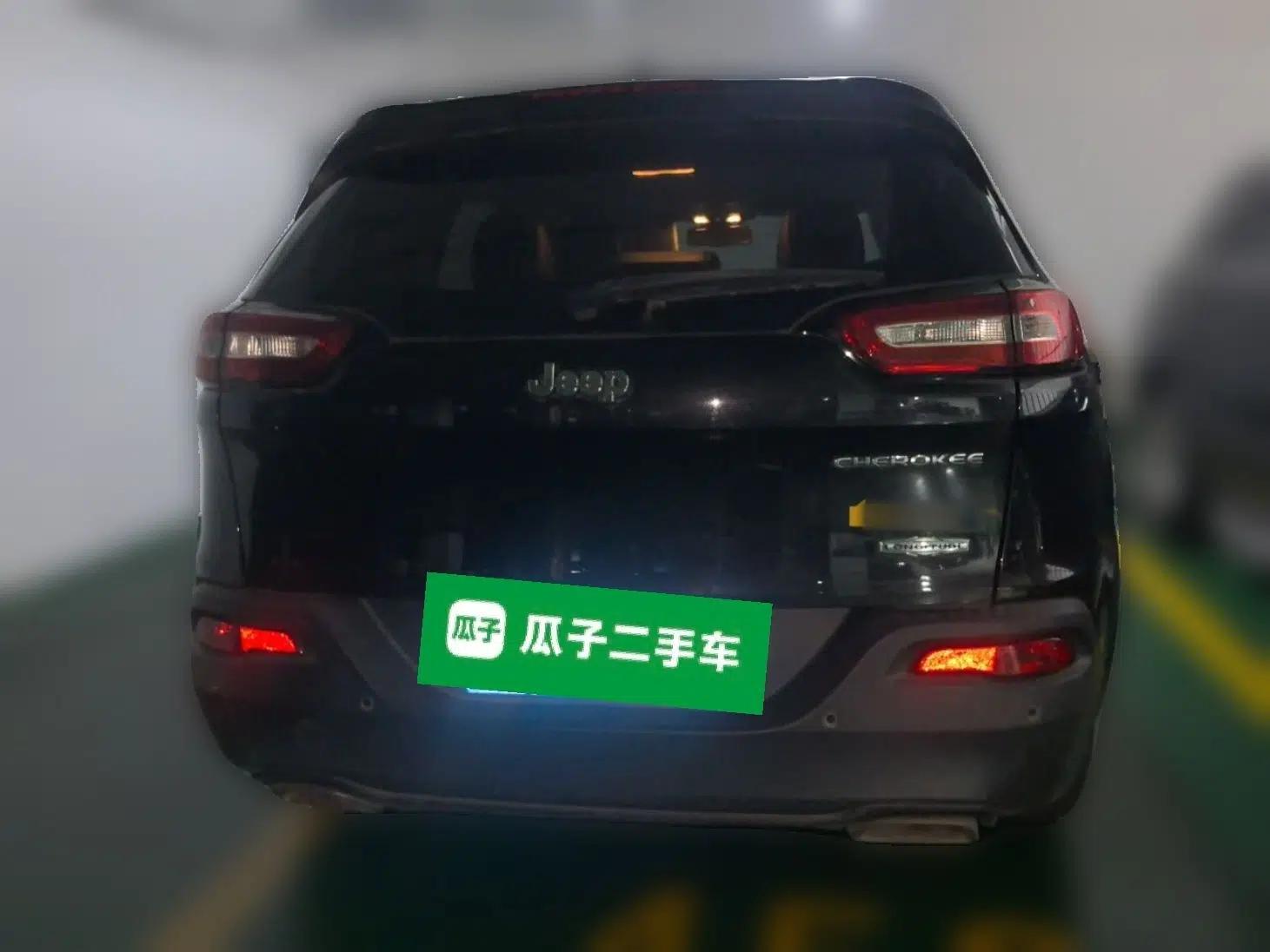 Jeep Cherokee 2016 2.4L Leading Edition — миниатюра 5