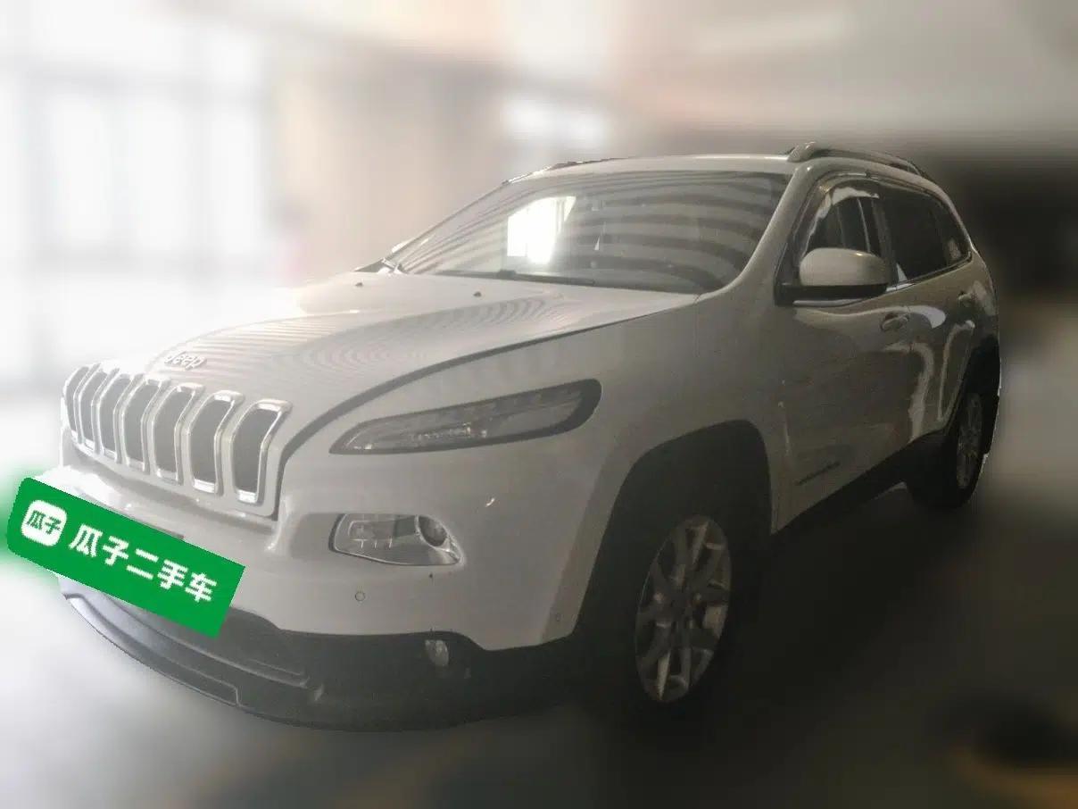 Jeep Cherokee 2016 2.4L Leading Smart Version — миниатюра 1