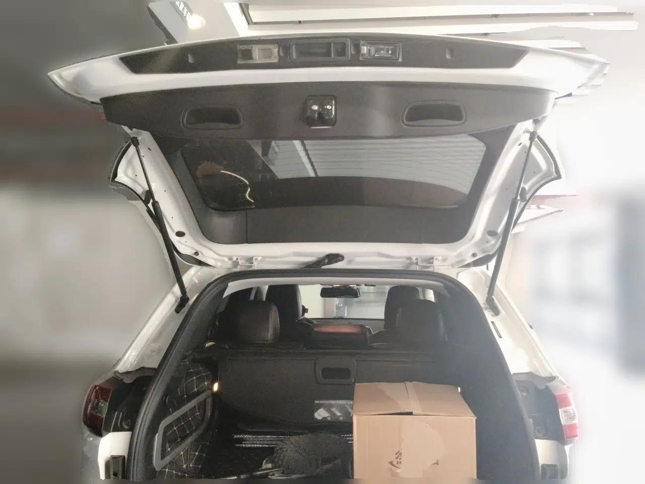 Jeep Cherokee 2016 2.4L Leading Smart Version — миниатюра 19
