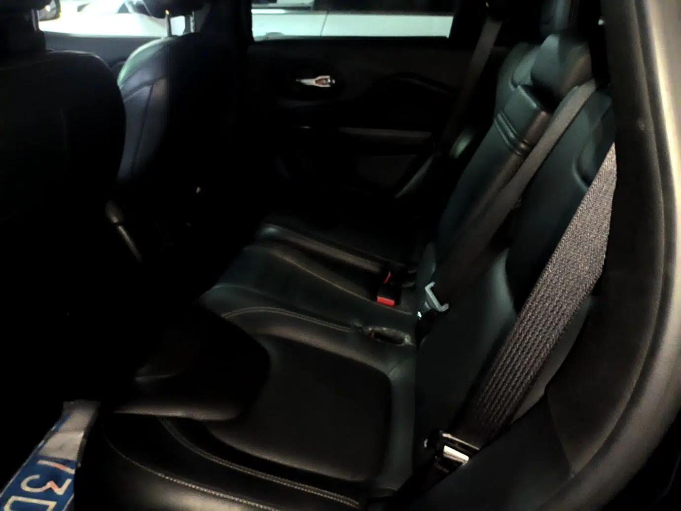 Jeep Cherokee 2016 2.0L Superior Edition — миниатюра 20