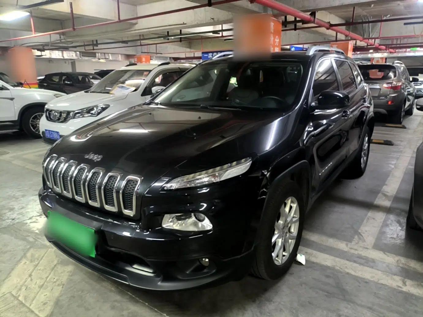 Jeep Cherokee 2016 2.4L Leading Edition — миниатюра 1