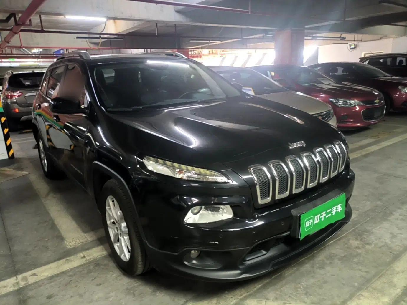 Jeep Cherokee 2016 2.4L Leading Edition — миниатюра 3
