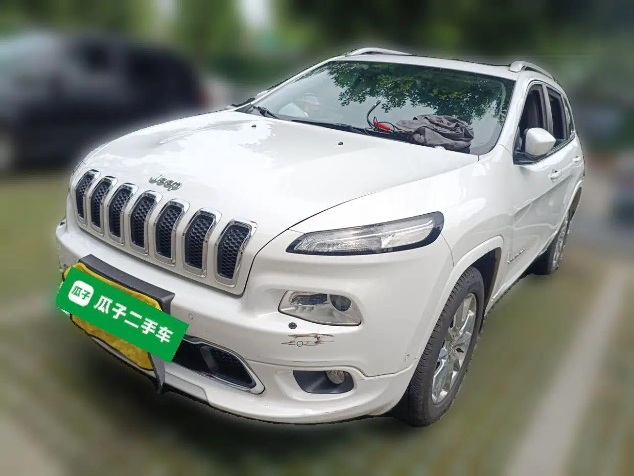 Jeep Cherokee 2017 2.4L Superior Edition — миниатюра 1