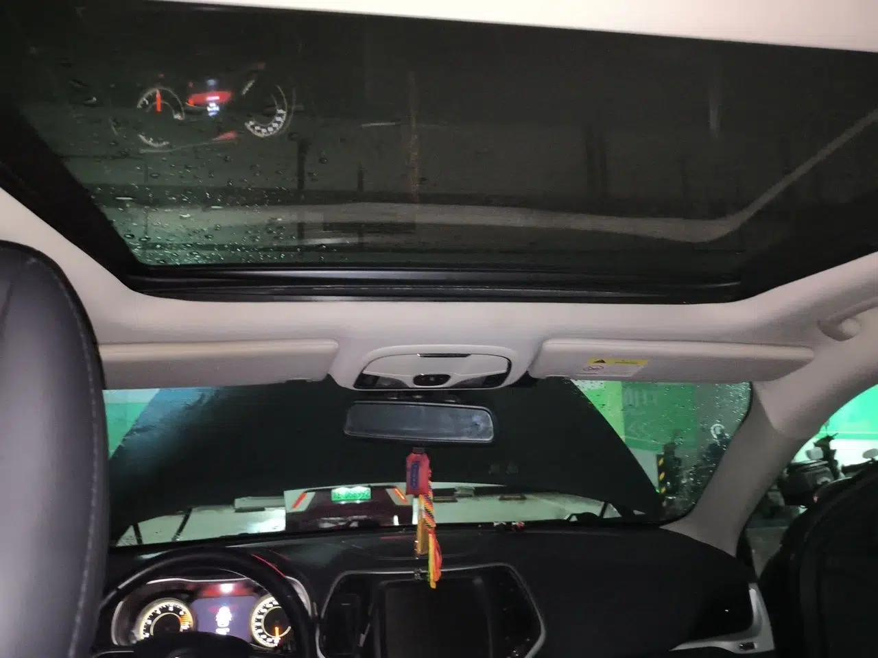 Jeep Cherokee 2017 2.0L Superior Edition — миниатюра 18