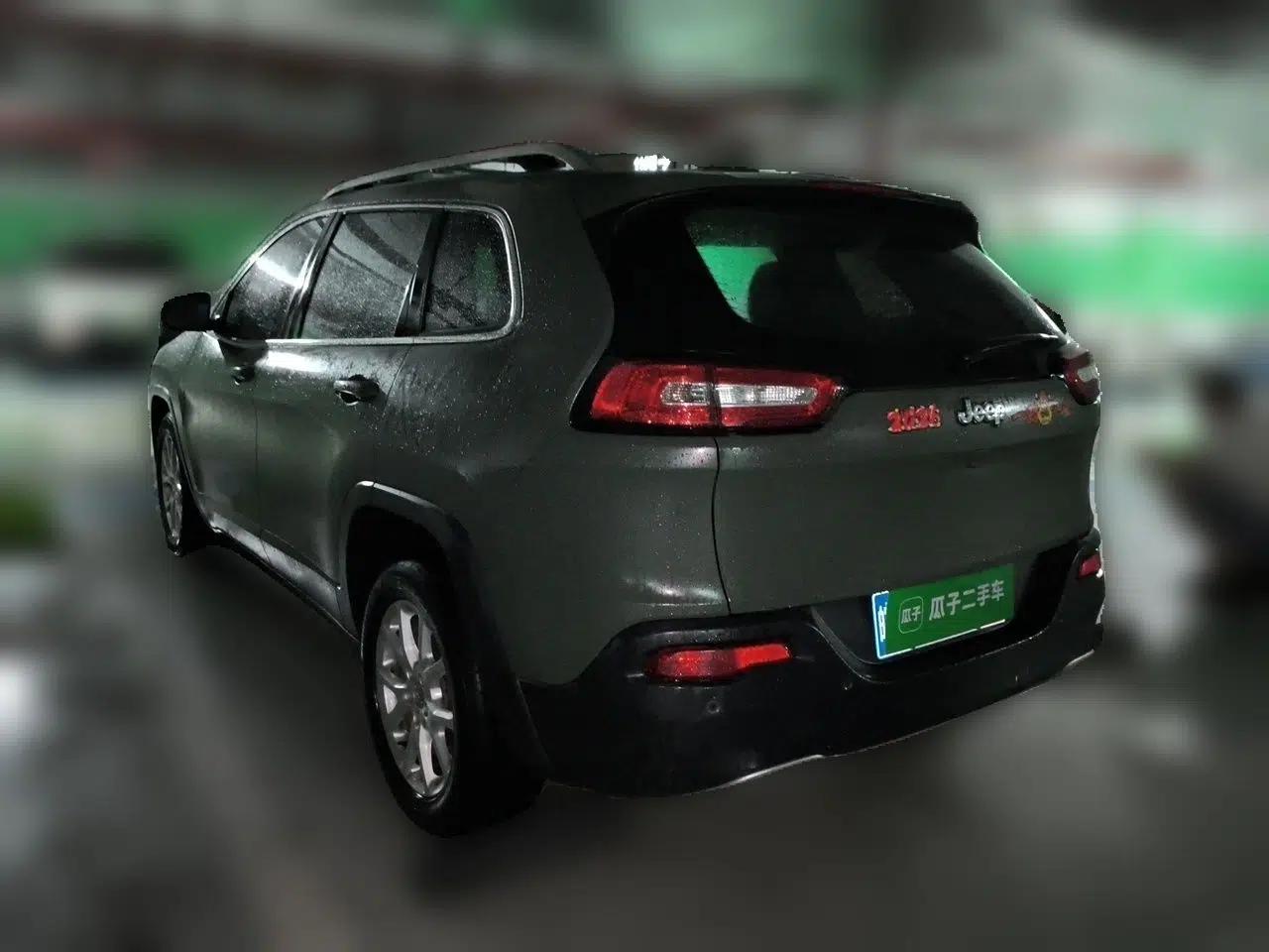Jeep Cherokee 2017 2.0L Superior Edition — миниатюра 4