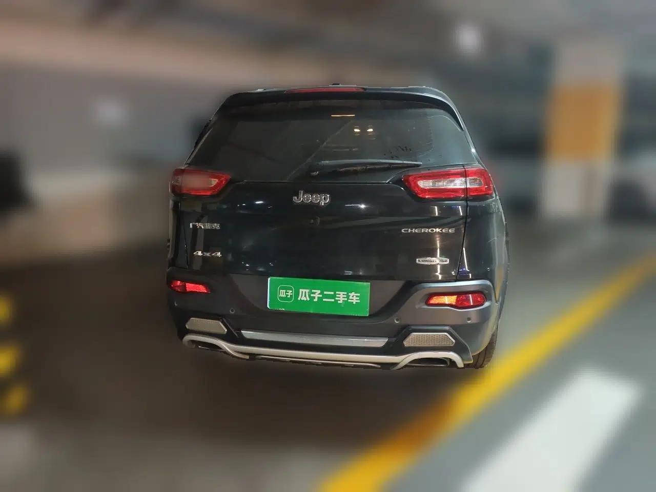 Jeep Cherokee 2016 2.4L Professional Smart Version — миниатюра 5