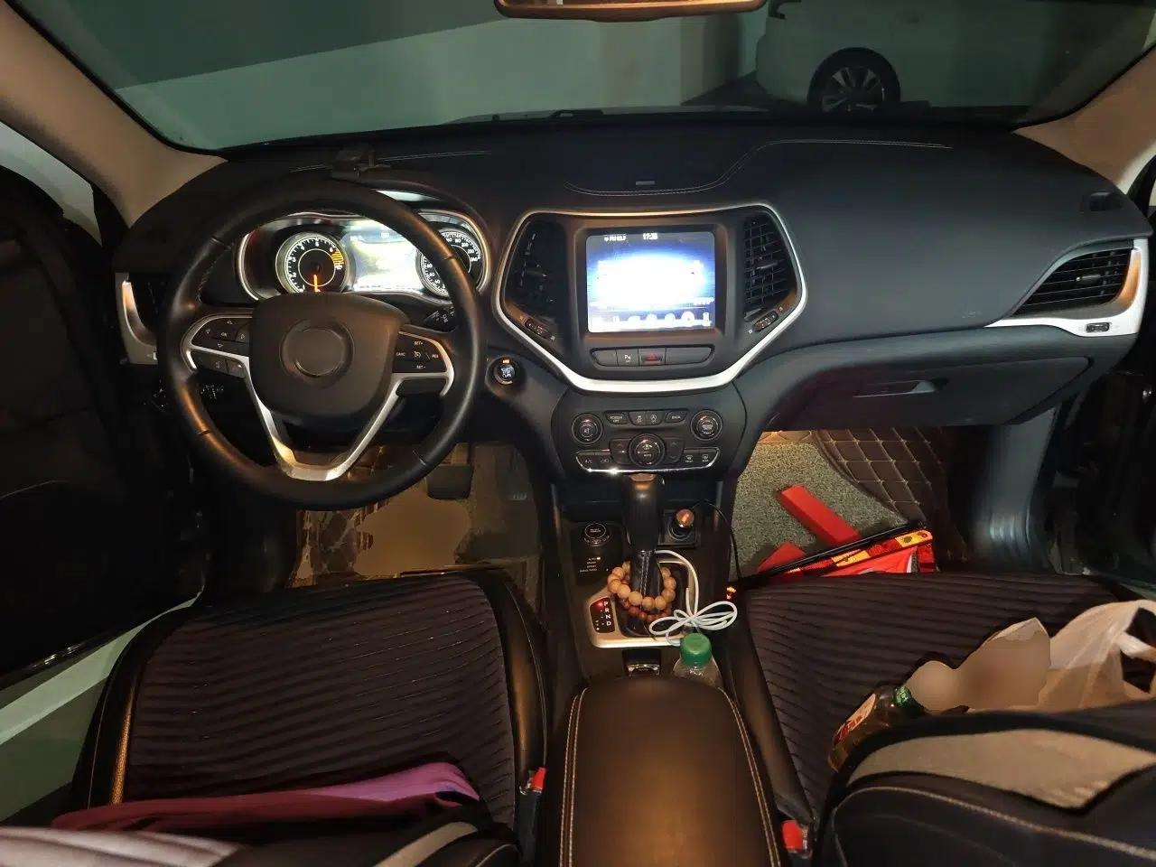 Jeep Cherokee 2016 2.4L Professional Smart Version — миниатюра 9