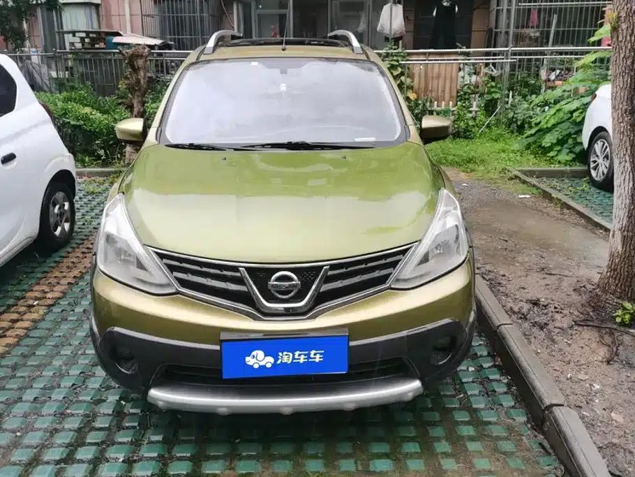 Nissan Livina 2013 Model 1.6XV CVT Deluxe Edition — миниатюра 2