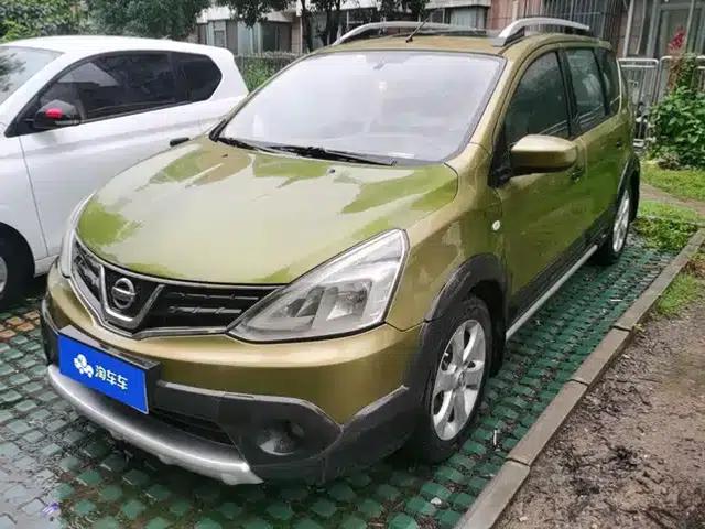 Nissan Livina 2013 Model 1.6XV CVT Deluxe Edition
