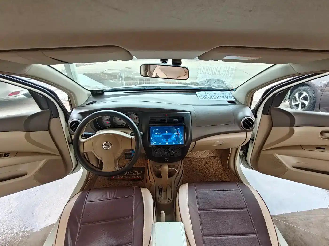 Nissan Livina 2010 Sporty Edition 1.6L Automatic Super Power Model — миниатюра 15