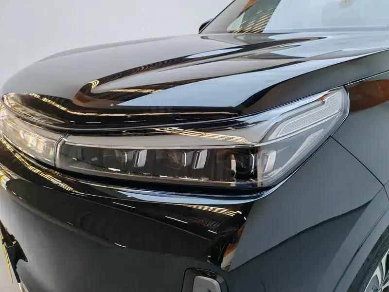 Galaxy M9 2025 210km/h AWD Navigator Edition — миниатюра 12