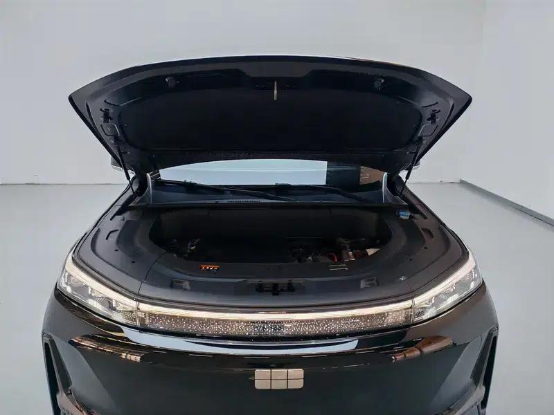 Galaxy M9 2025 210km/h AWD Navigator Edition — миниатюра 10