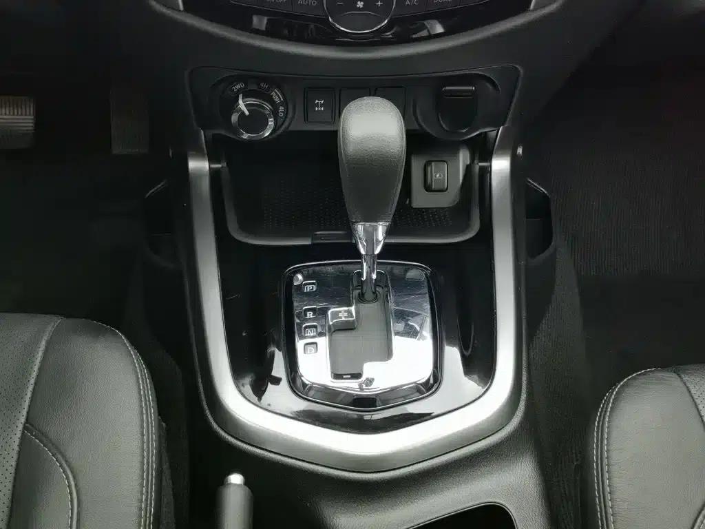 Terra 2020 2.5L XL Upper 4WD Automatic Four-Wheel Drive Luxury Edition — миниатюра 13