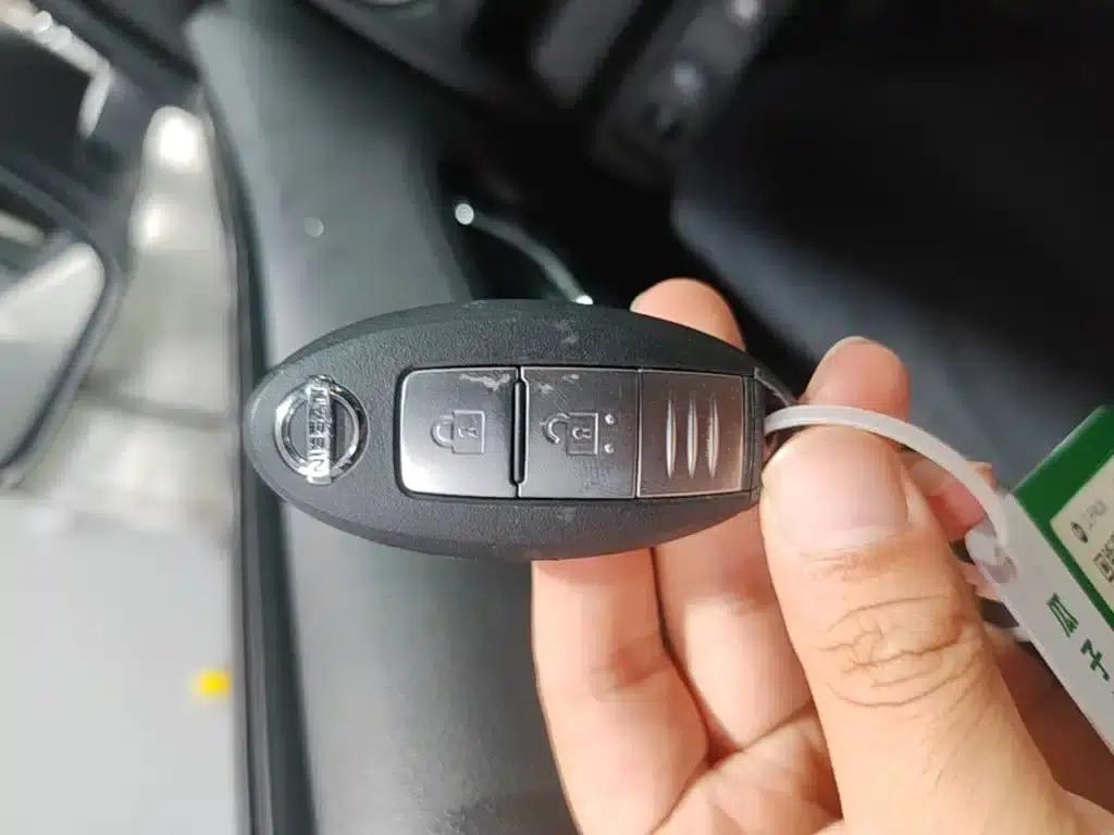 Terra 2018 2.5L Manual 2WD Elite Edition — миниатюра 17