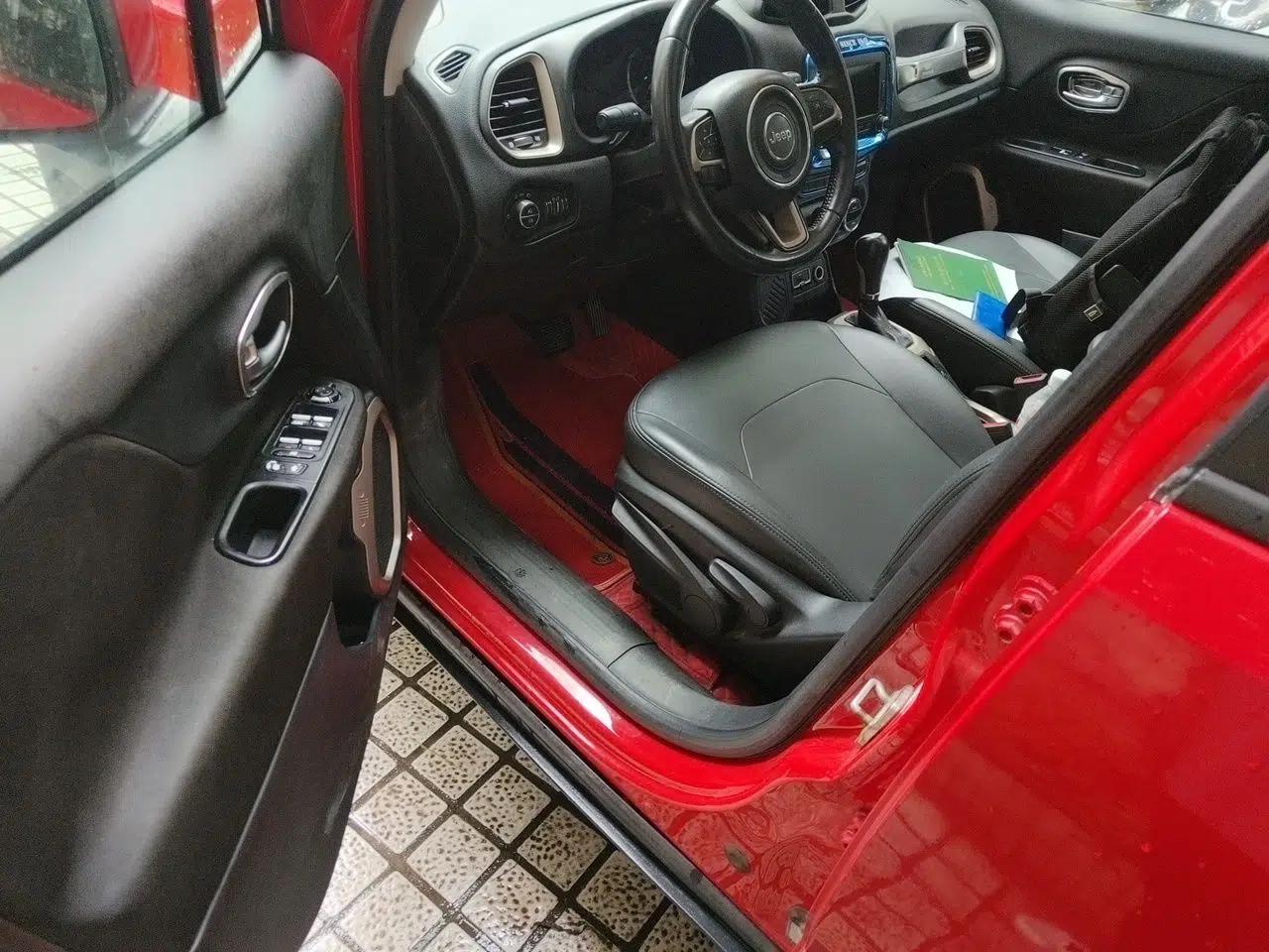 Jeep Renegade 2016 1.4T Automatic Jingneng Version+ — миниатюра 16