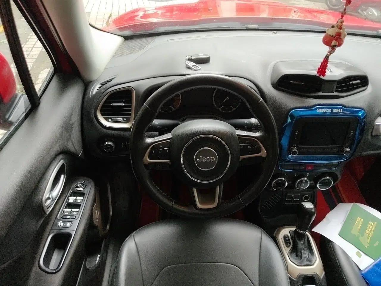 Jeep Renegade 2016 1.4T Automatic Jingneng Version+ — миниатюра 10