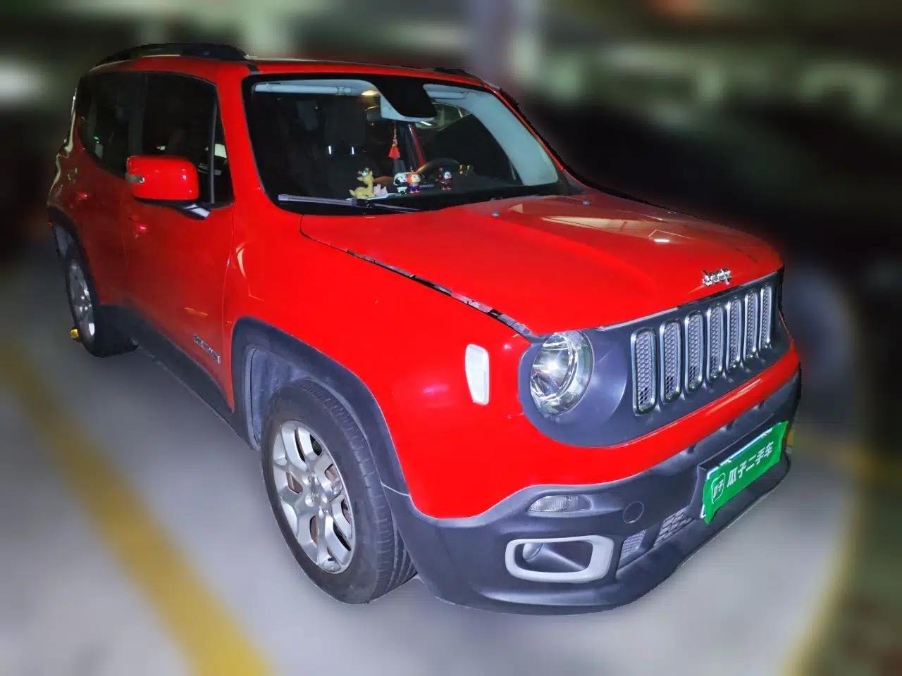 Jeep Renegade 2018 Connected Large Screen Version 180TS Automatic High-Energy Edition — миниатюра 3
