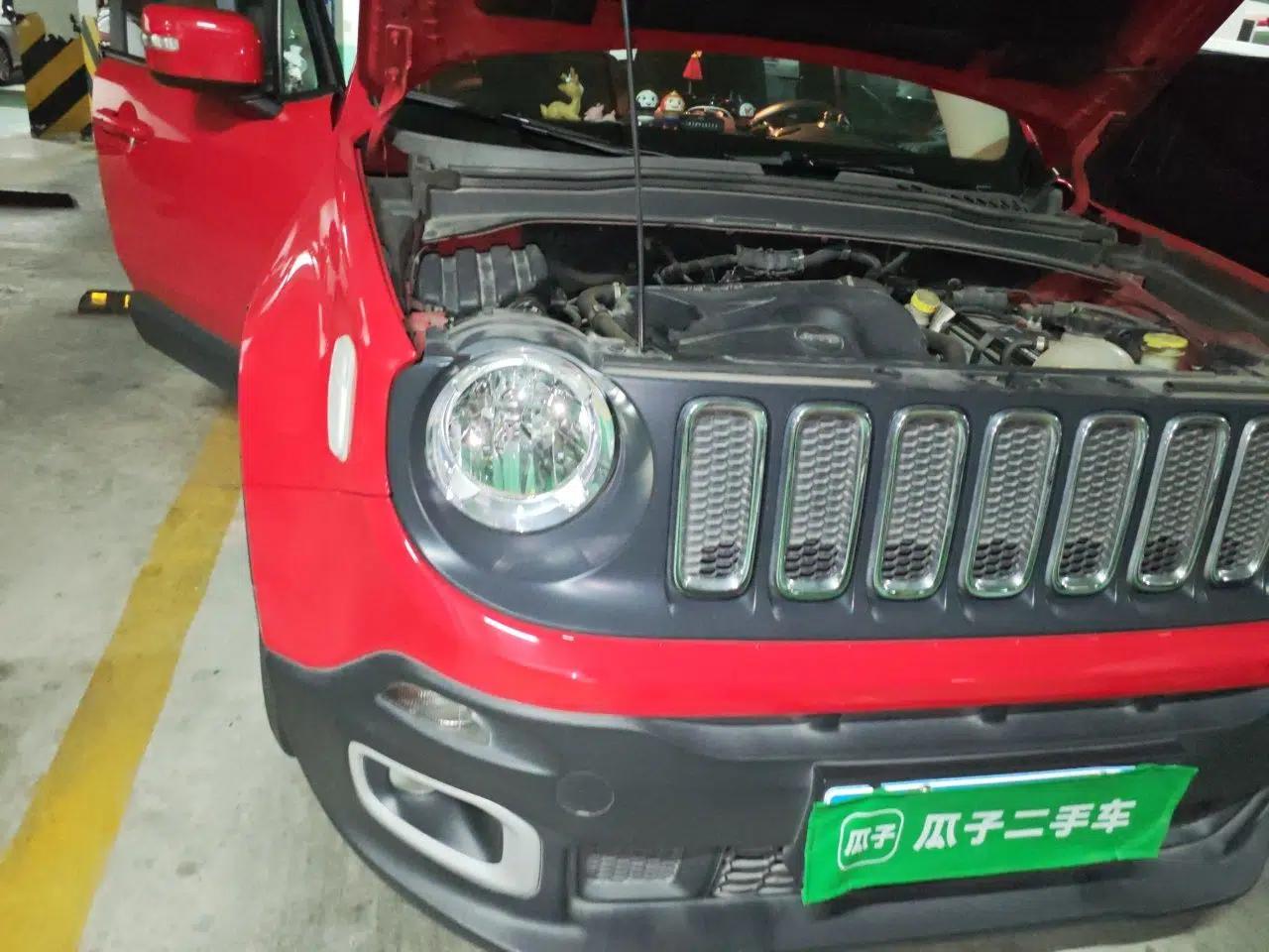 Jeep Renegade 2018 Connected Large Screen Version 180TS Automatic High-Energy Edition — миниатюра 7