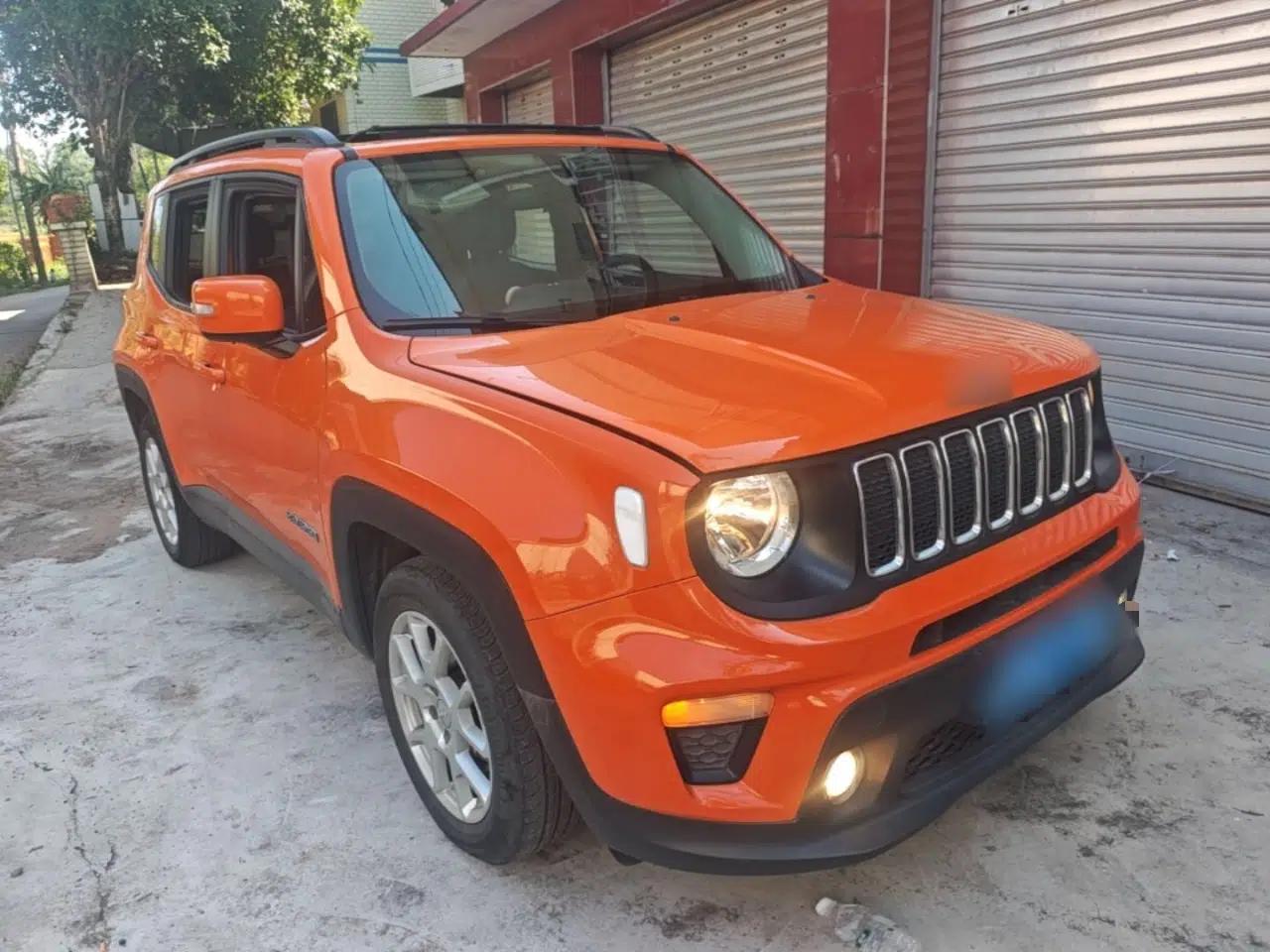 Jeep Renegade 2019 220T Automatic Leading Edition — миниатюра 3