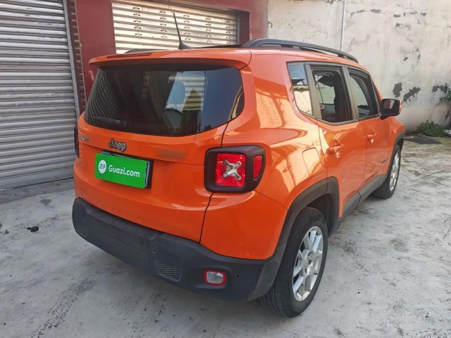 Jeep Renegade 2019 220T Automatic Leading Edition — миниатюра 6