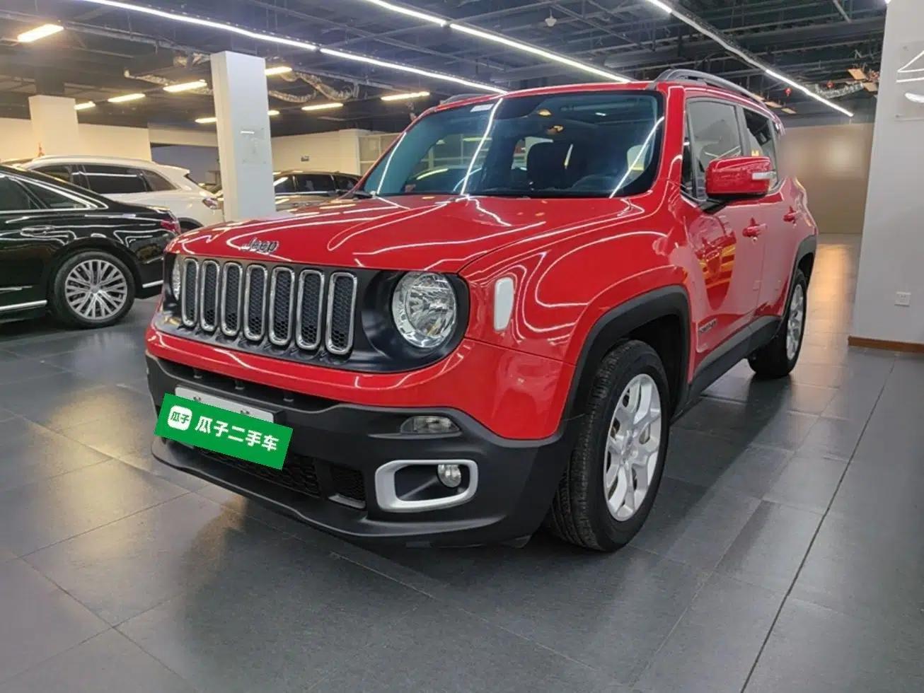Jeep Renegade 2017 180T Automatic High-Energy Version — миниатюра 1