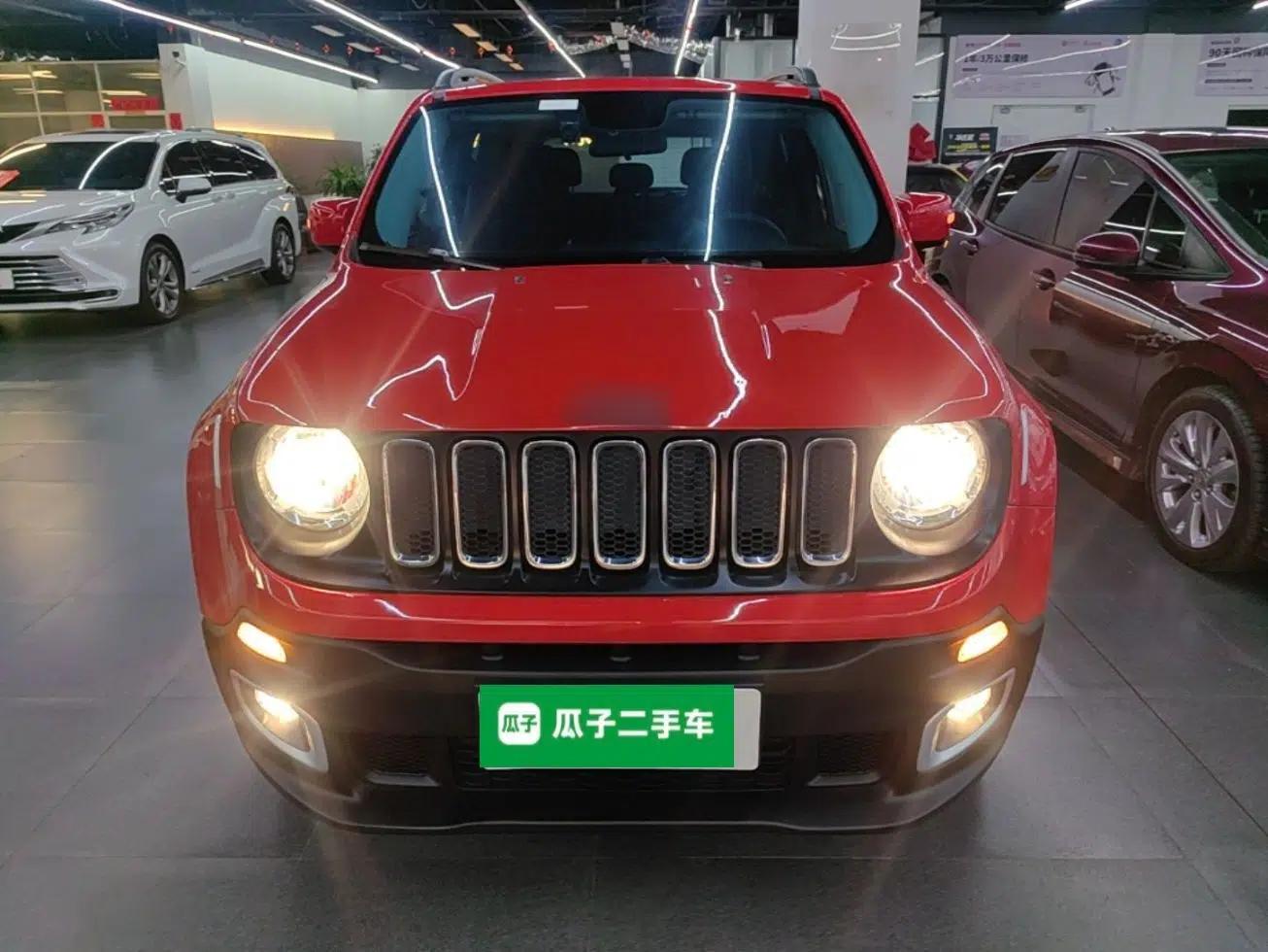Jeep Renegade 2017 180T Automatic High-Energy Version — миниатюра 2