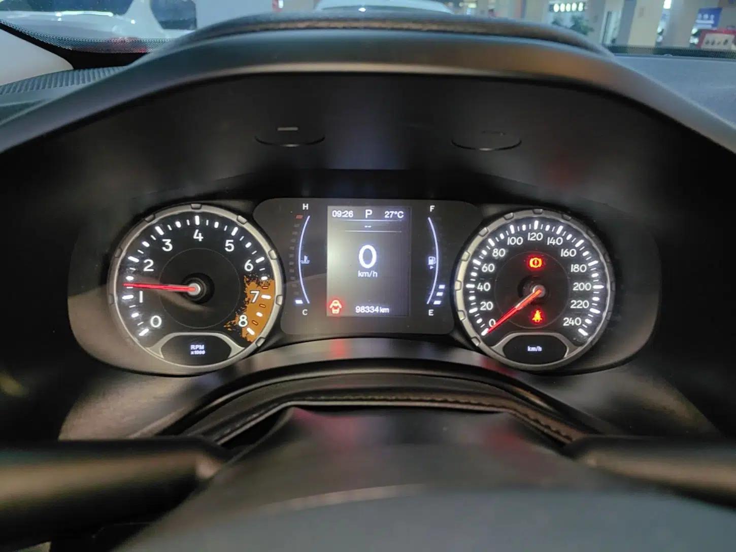 Jeep Renegade 2017 180T Automatic High-Energy Version — миниатюра 14