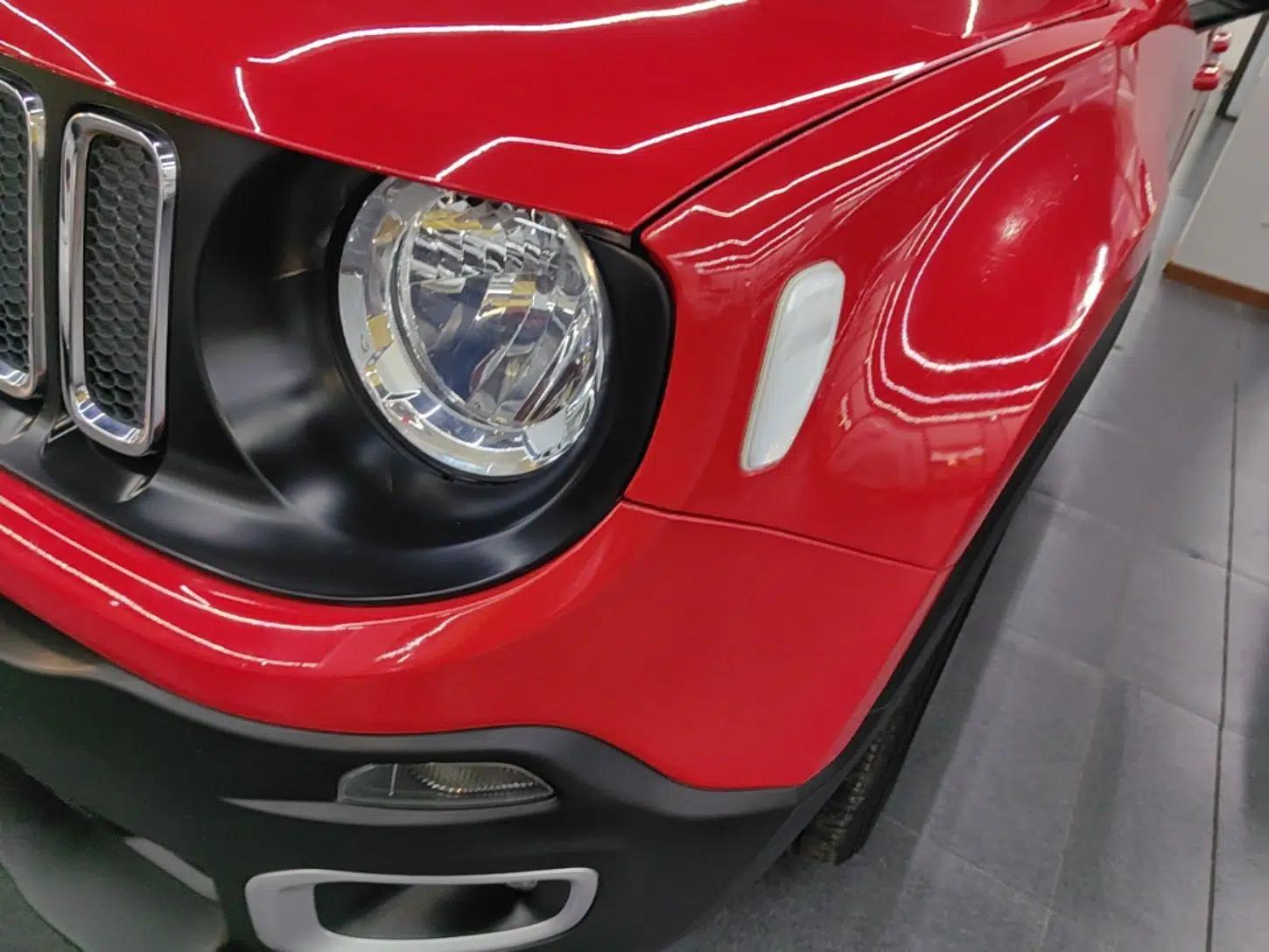 Jeep Renegade 2017 180T Automatic High-Energy Version — миниатюра 8