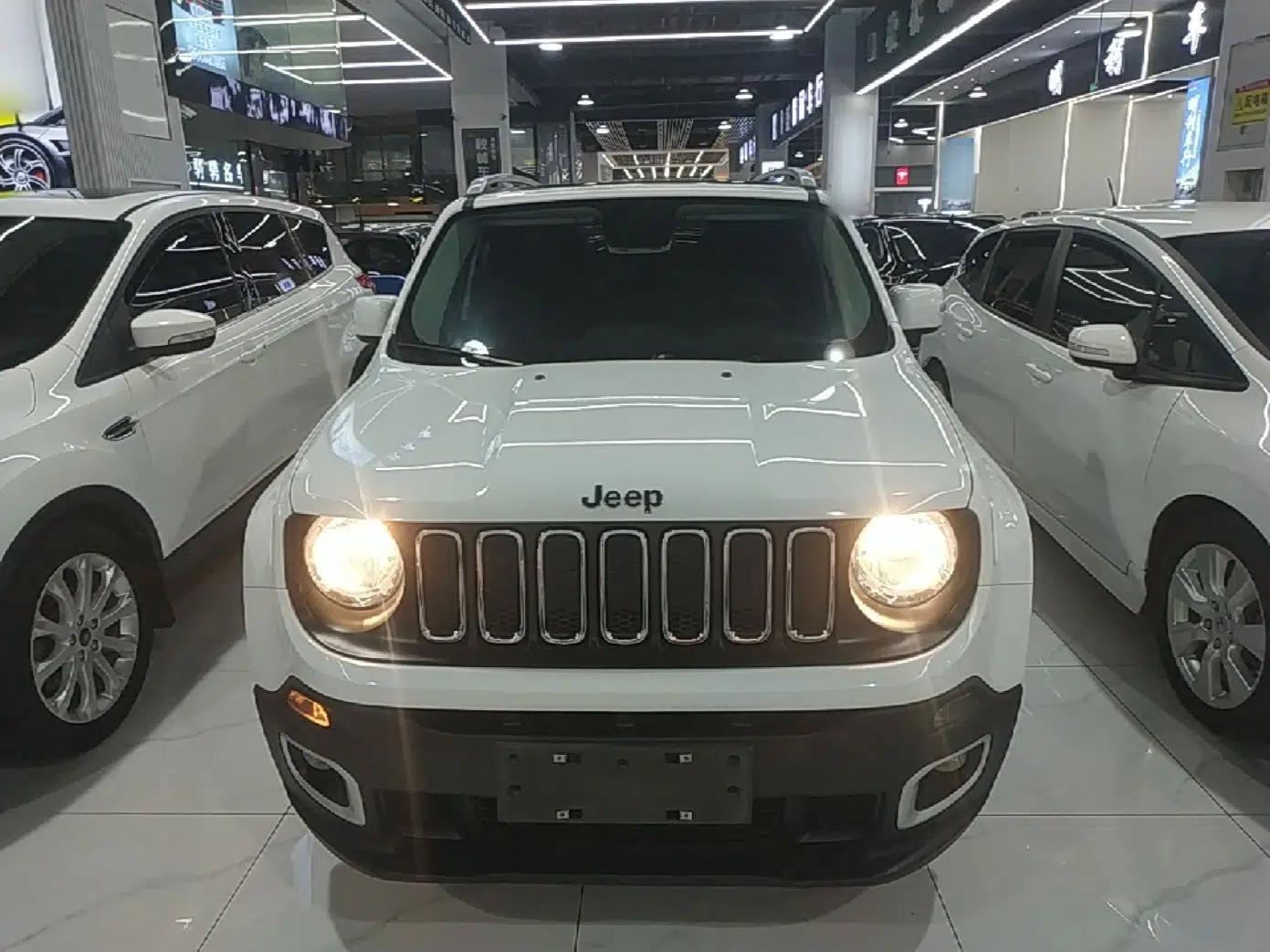 Jeep Renegade 2016 1.4T Automatic Jingneng Version+ — миниатюра 2