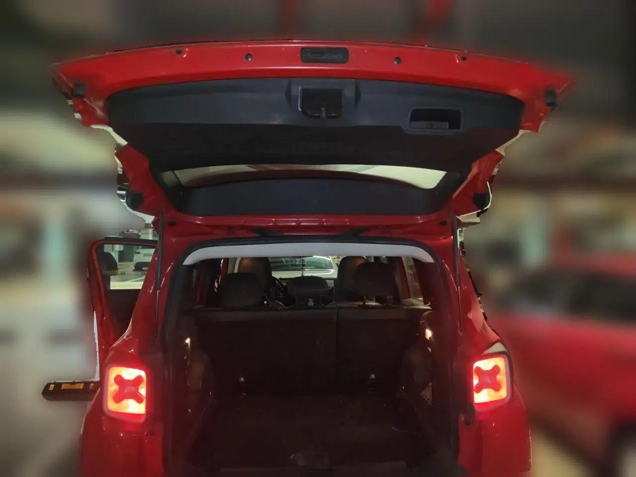 Jeep Renegade 2017 180TS Automatic All-Wheel Drive Versatile Edition — миниатюра 14