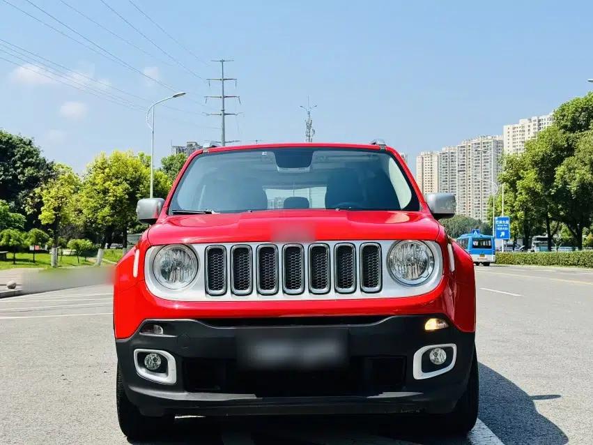 Jeep Renegade 2017 180TS Automatic All-Wheel Drive Versatile Edition — миниатюра 5