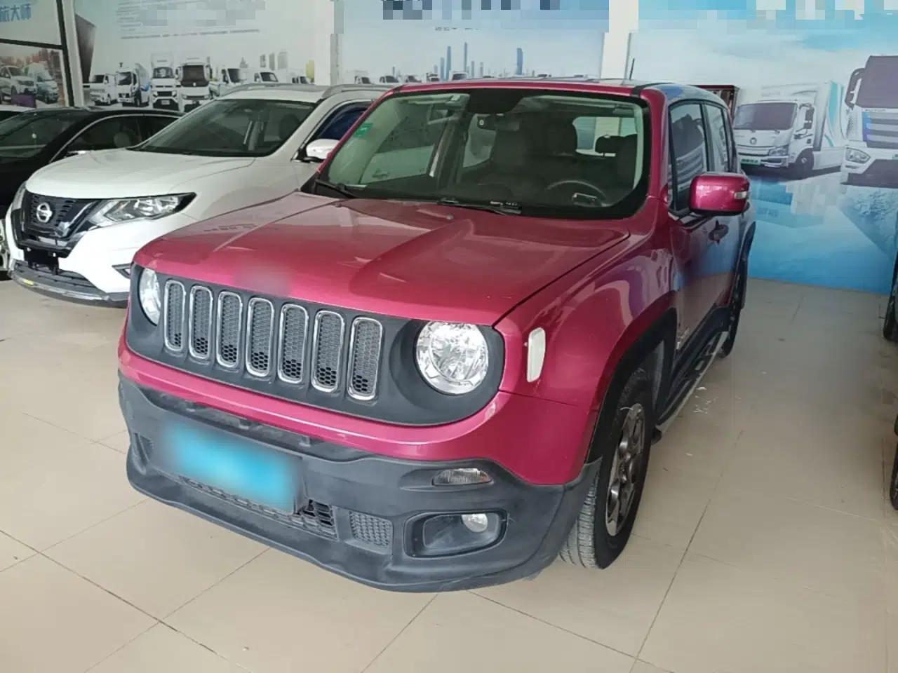 Jeep Renegade 2016 1.4T Automatic Kinetic Edition — миниатюра 1
