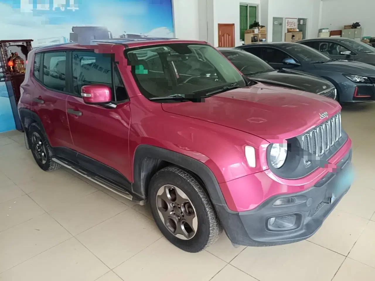 Jeep Renegade 2016 1.4T Automatic Kinetic Edition — миниатюра 3
