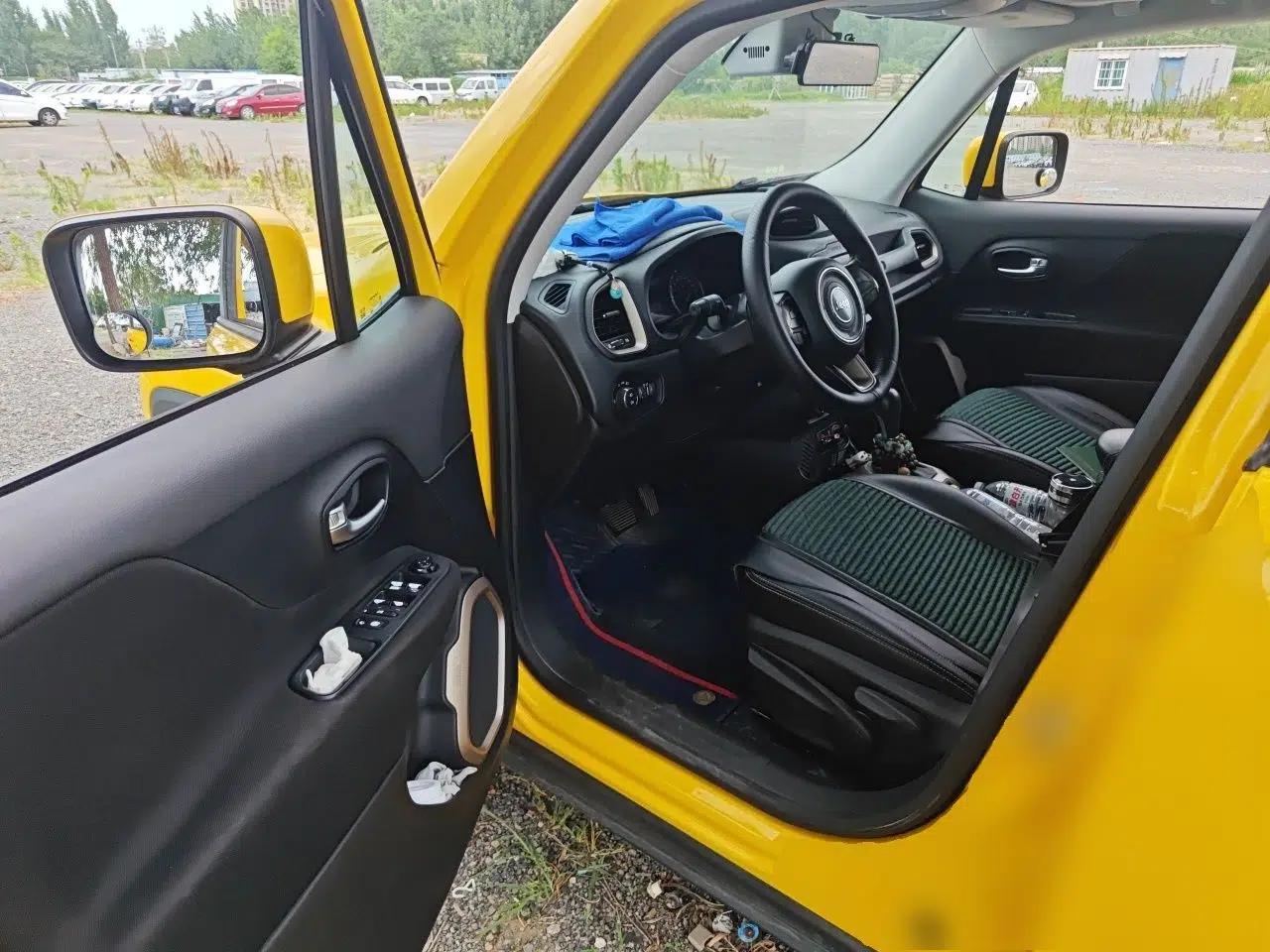 Jeep Renegade 2016 1.4T Automatic Jingneng Version+ — миниатюра 16