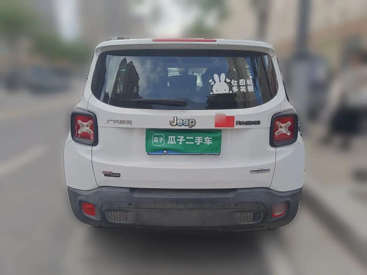 Jeep Renegade 2018 Connected Large Screen Version 180T Automatic High-Energy Edition — миниатюра 5