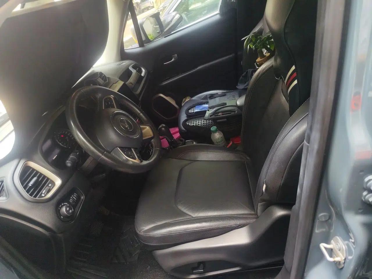 Jeep Renegade 2016 1.4T Automatic Smart Edition — миниатюра 15