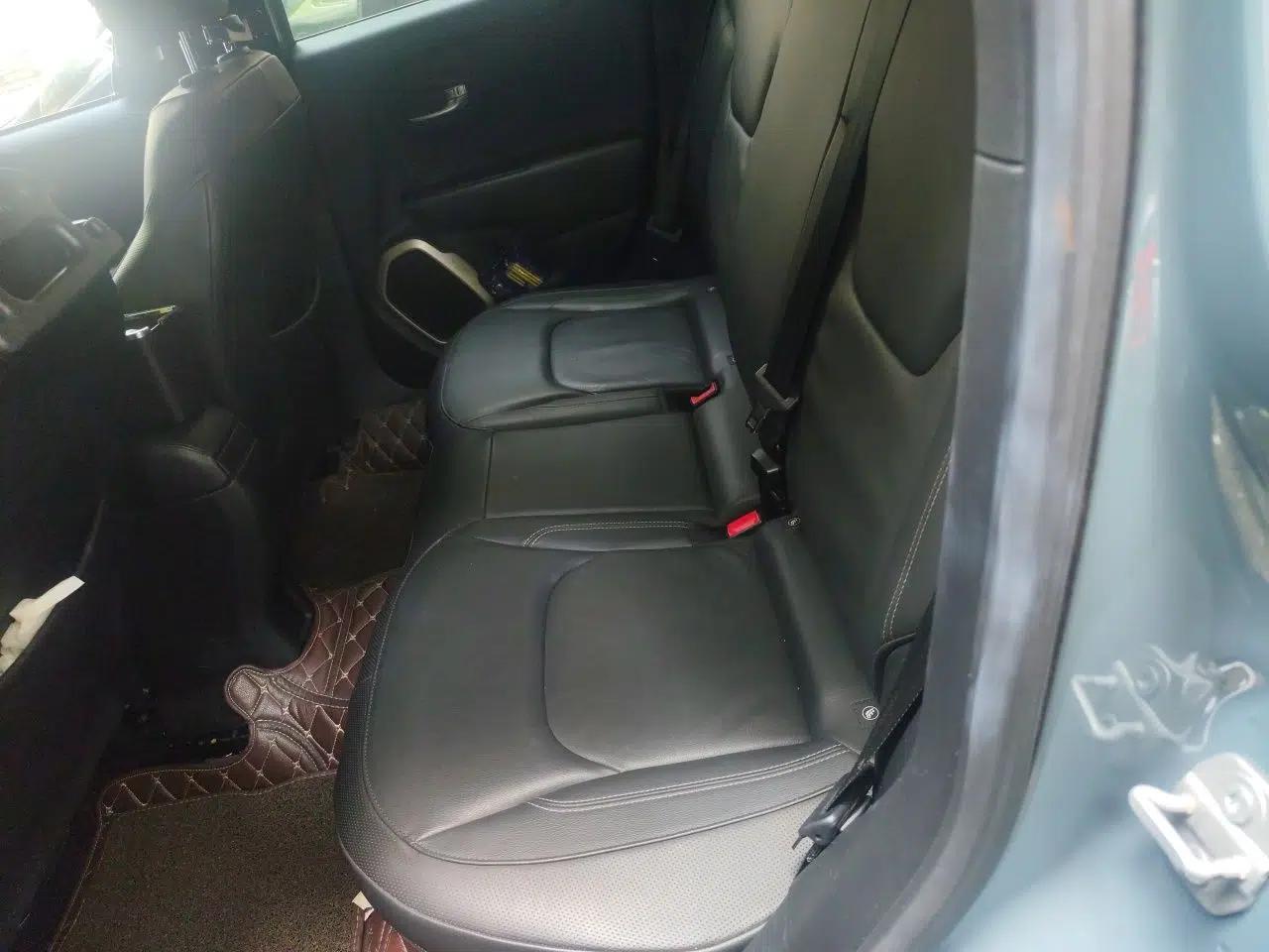 Jeep Renegade 2016 1.4T Automatic Smart Edition — миниатюра 17