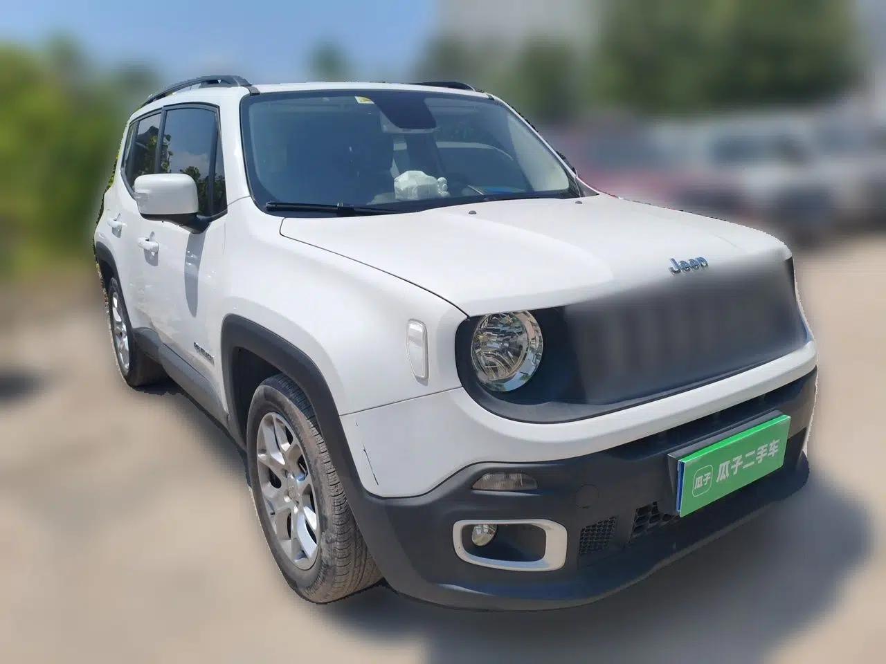 Jeep Renegade 2017 180T Automatic Jingneng Edition — миниатюра 3