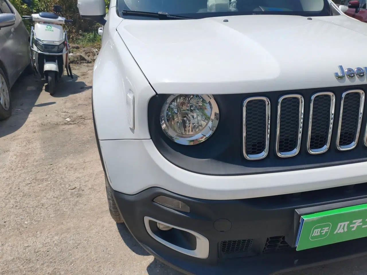 Jeep Renegade 2017 180T Automatic Jingneng Edition — миниатюра 7