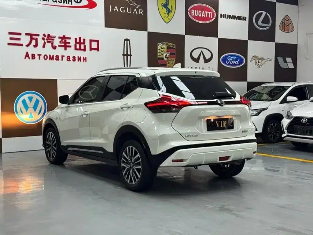 Nissan Kicks 2022 1.5L CVT XL Fashion Edition — миниатюра 4