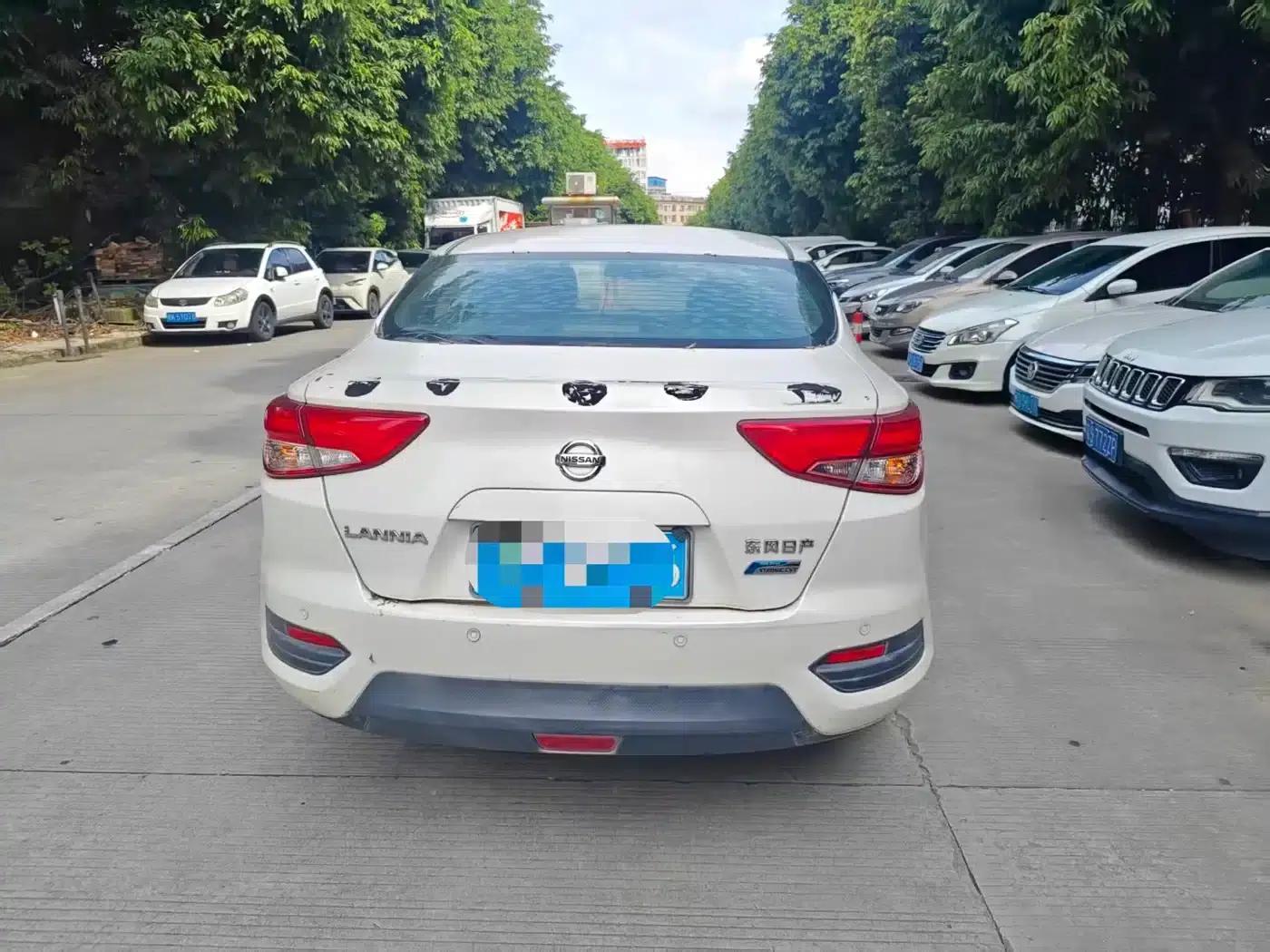 Nissan Bluebird 2019 1.6L CVT Smart Connect Smart Cool Edition (National VI Emission Standard) — миниатюра 9