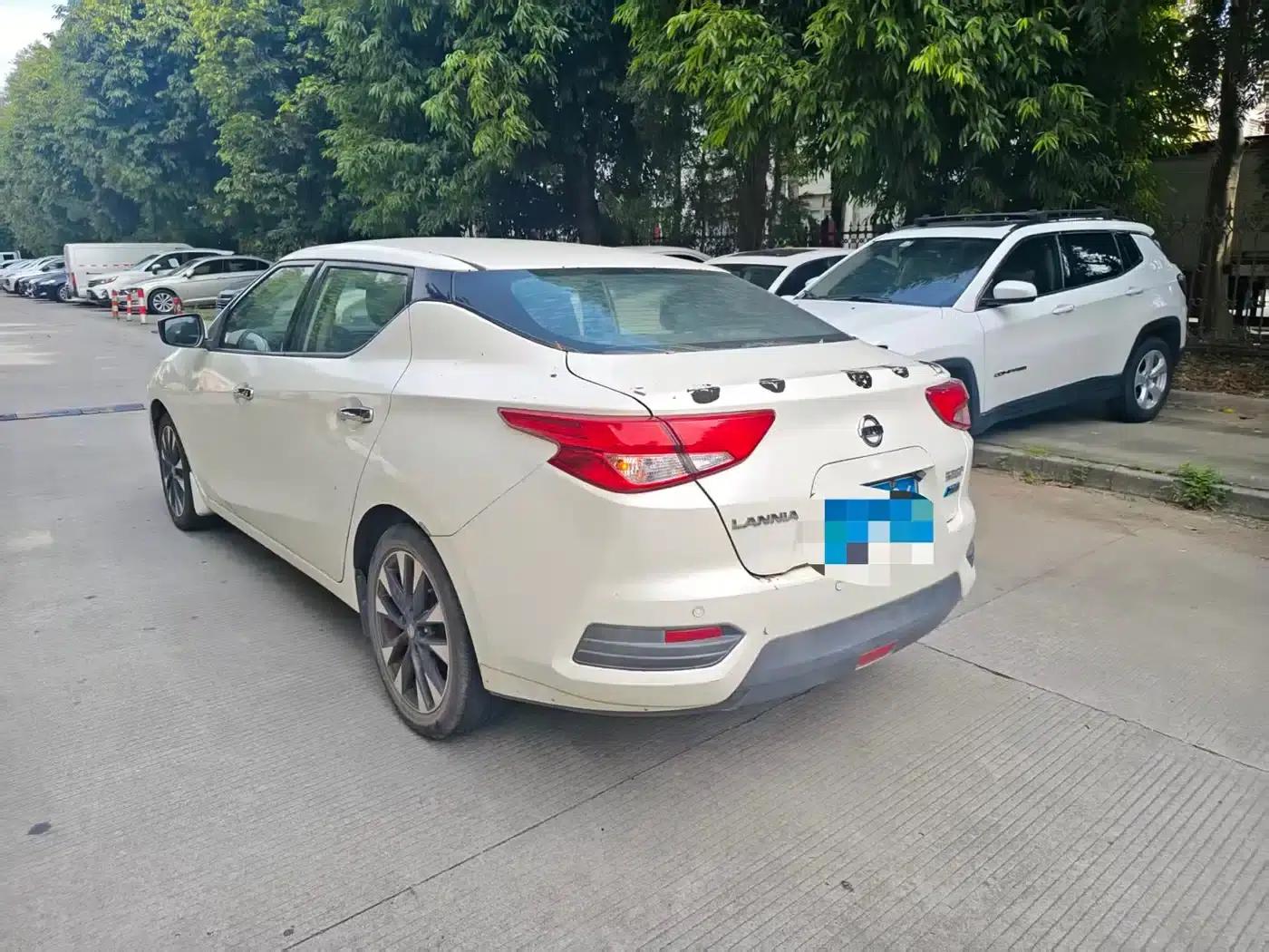 Nissan Bluebird 2019 1.6L CVT Smart Connect Smart Cool Edition (National VI Emission Standard) — миниатюра 10