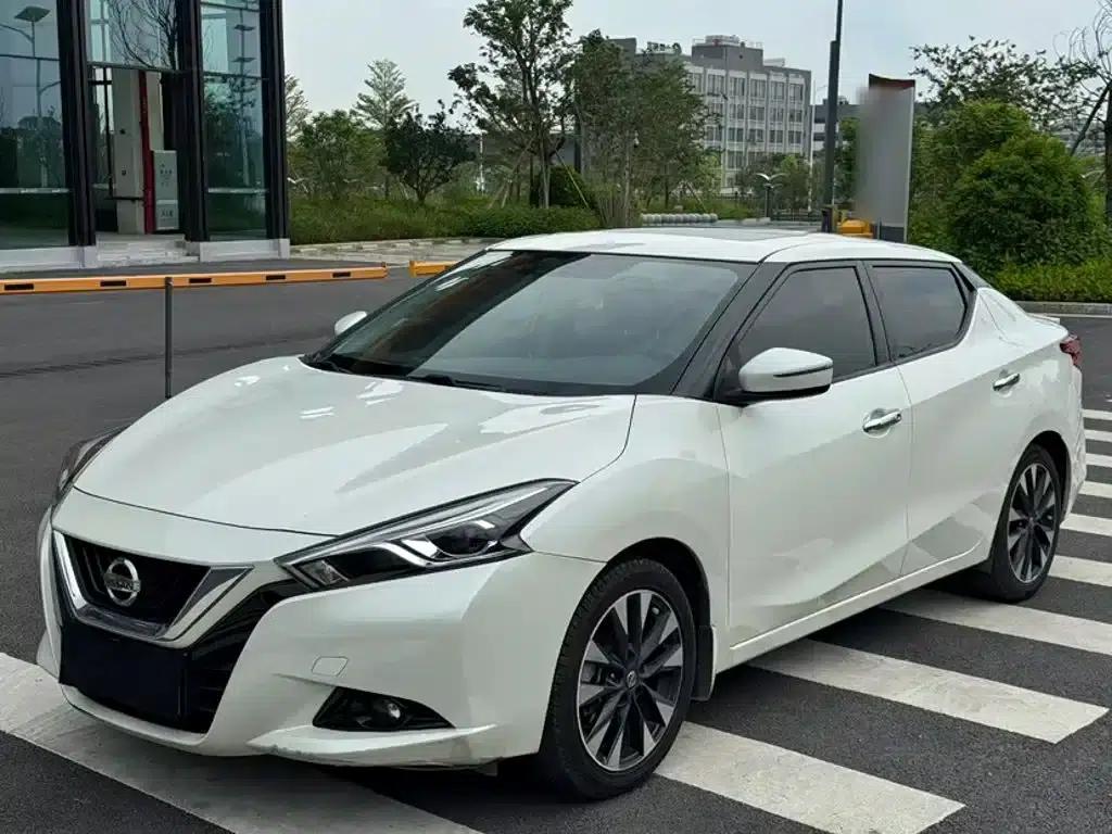 Nissan Bluebird 2019 1.6L CVT Smart Connect Smart Cool Edition (National VI Emission Standard) — миниатюра 1