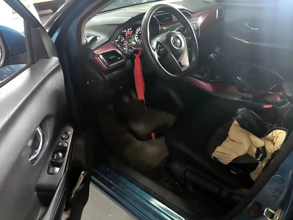 Nissan Bluebird 2016 1.6L Manual Cool Edition — миниатюра 16