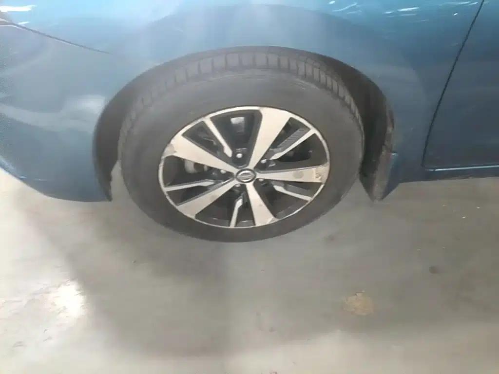 Nissan Bluebird 2016 1.6L Manual Cool Edition — миниатюра 23
